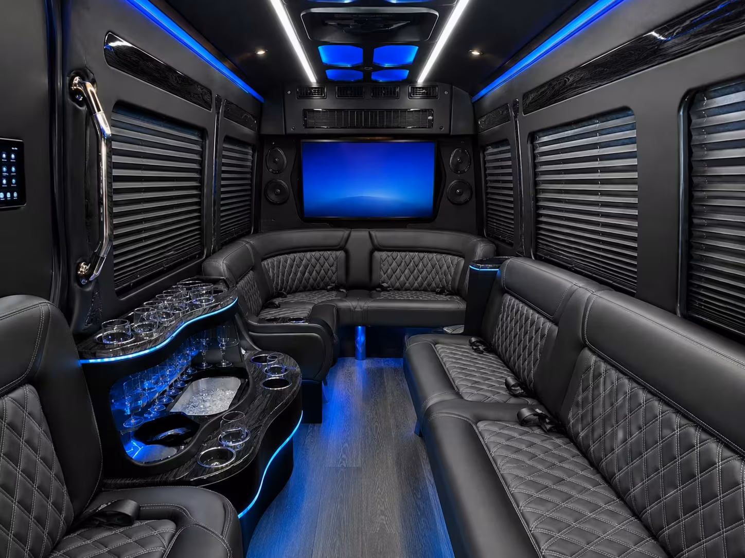 bus rental options for yuma trips