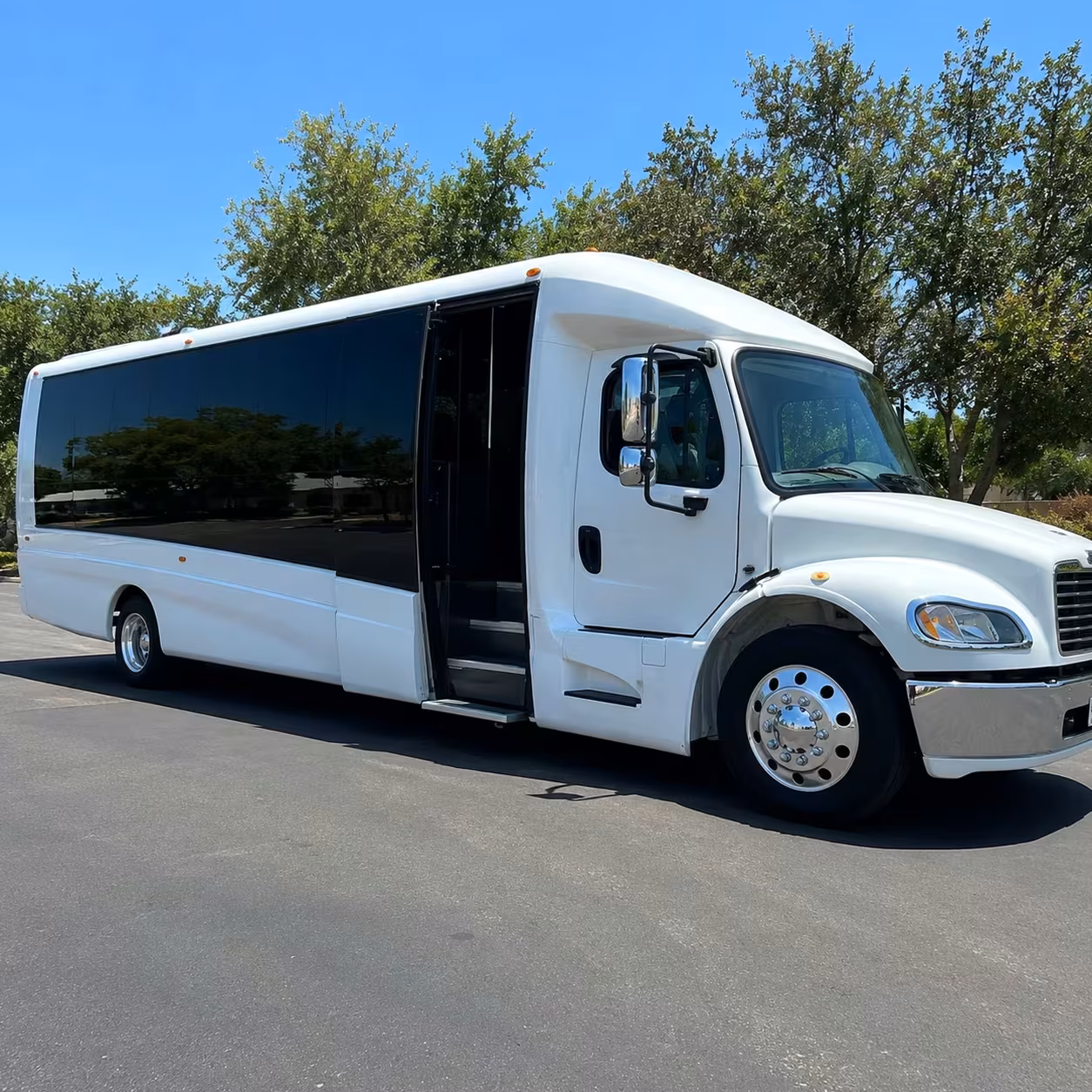 yuma 15 passenger minibus rental