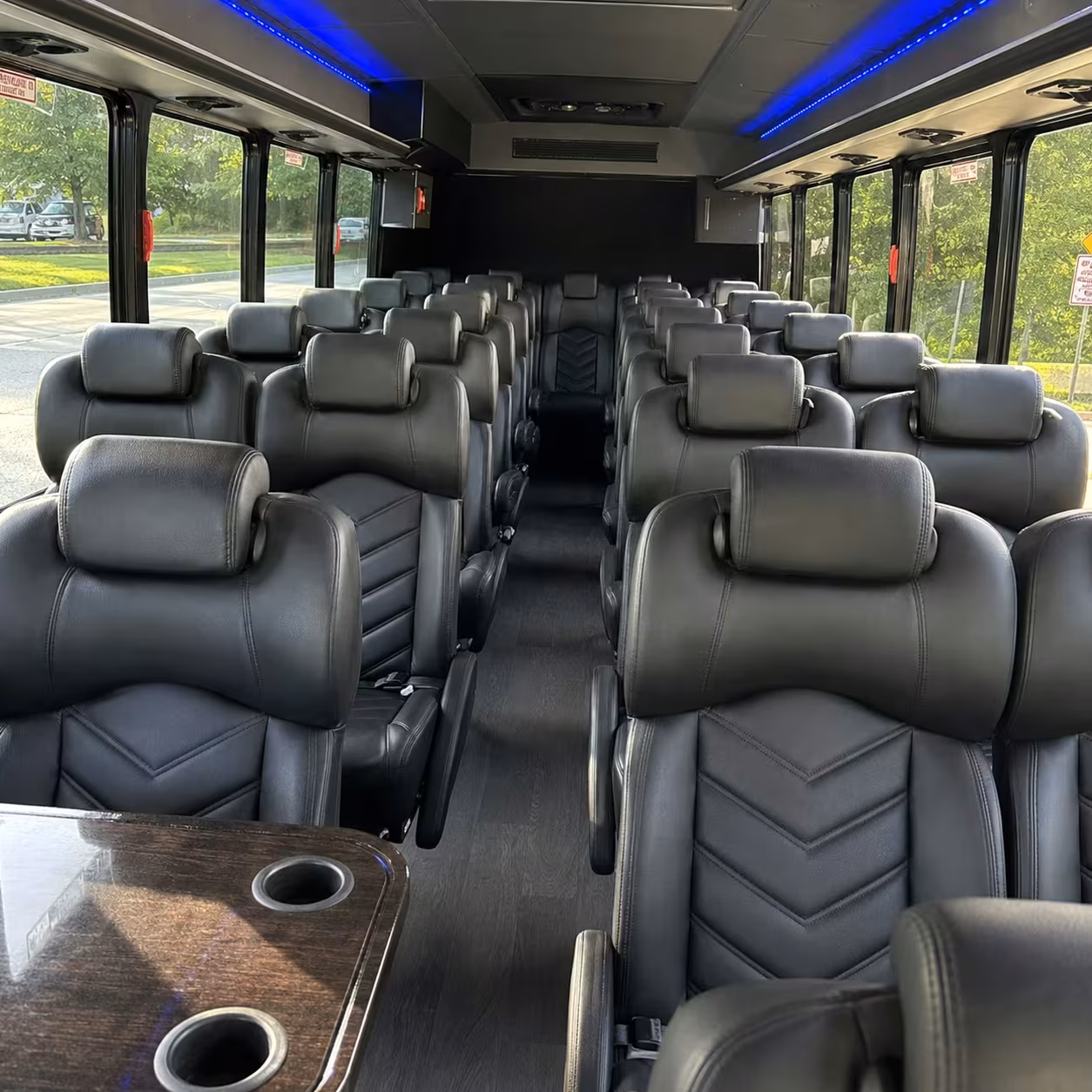 yuma 25 passenger minibus rental